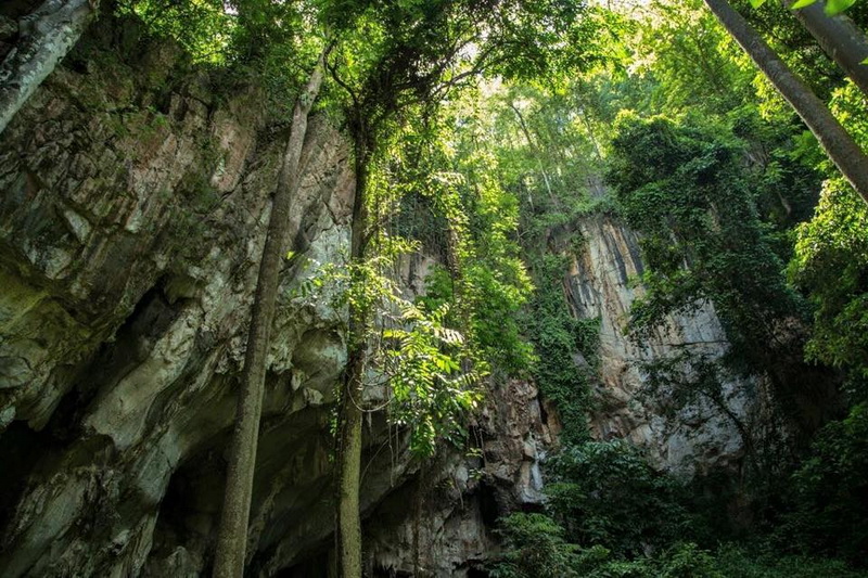 Pha Lae Cave Forest Park
